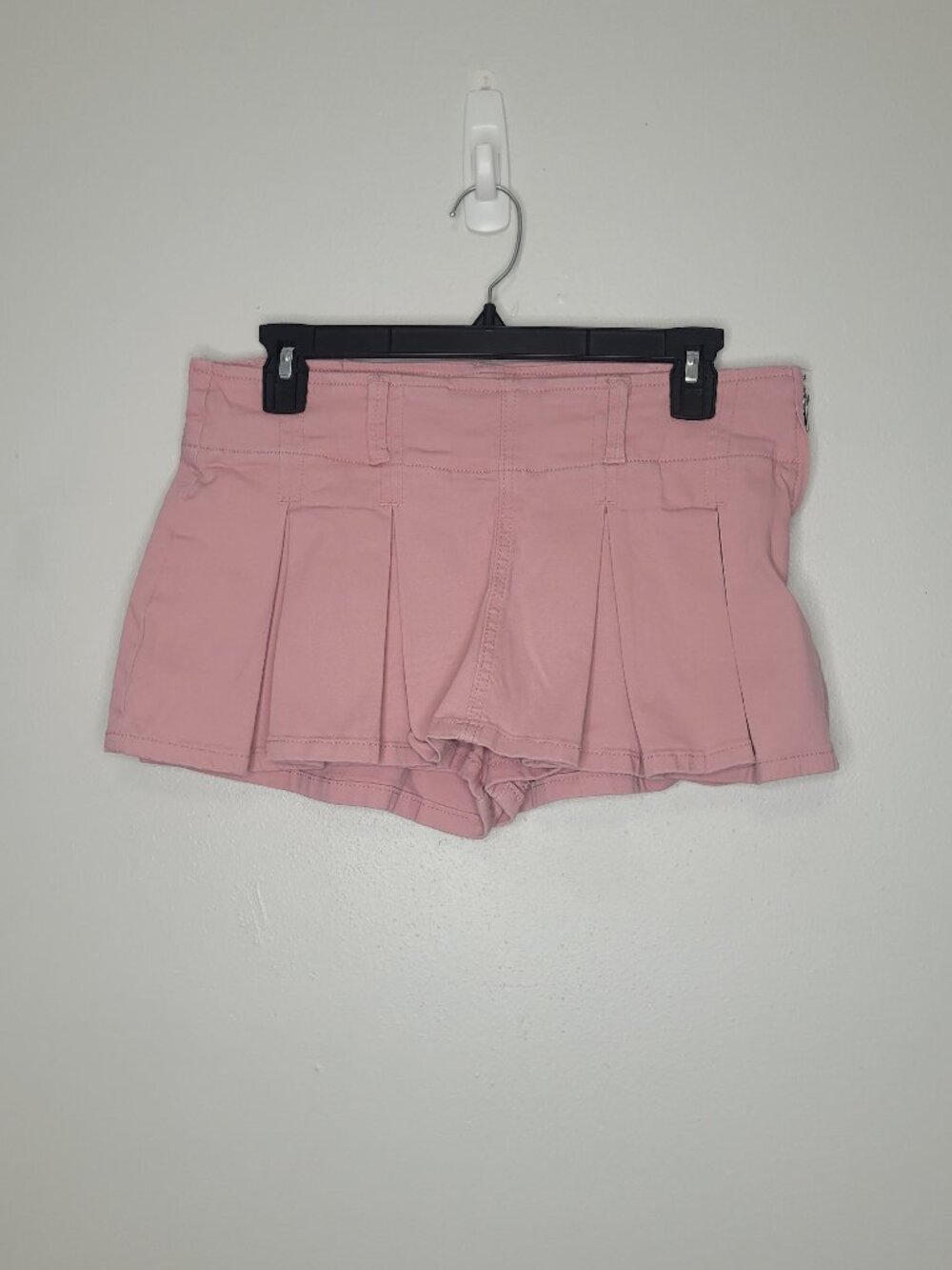 Almost Famous soft pink pleated micro mini preppy party skort size medium